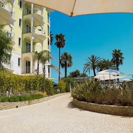 Hotel Smeraldo & 4*