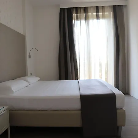 Smeraldo & Hotel 4*