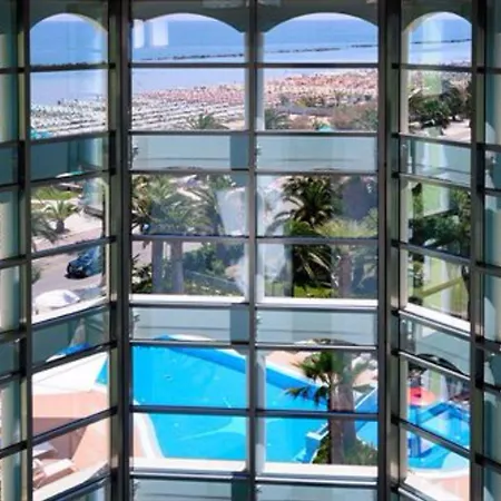 Smeraldo & فندق 4*
