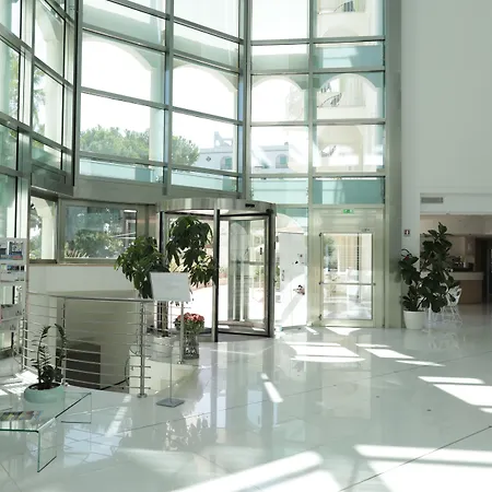 Hotel Smeraldo & San Benedetto del Tronto
