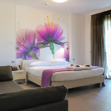 Otel Smeraldo & San Benedetto del Tronto