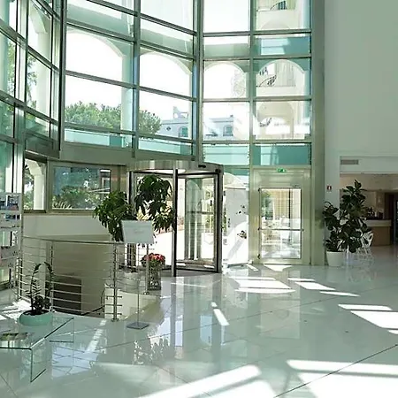 Hotel Smeraldo & 4*