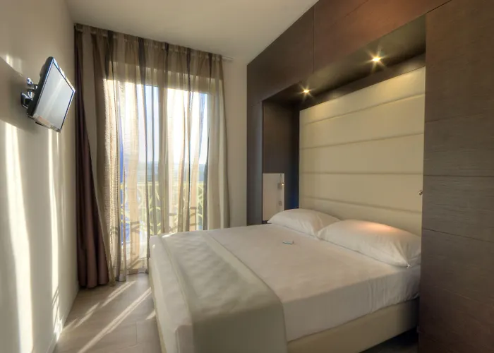 Hotel Smeraldo & San Benedetto del Tronto