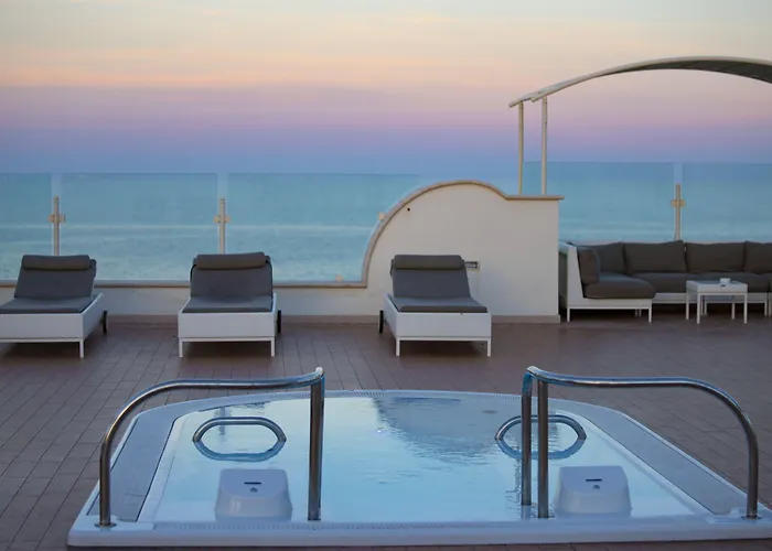 Hotel Smeraldo & San Benedetto del Tronto